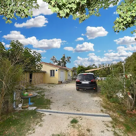 2364 Apartment Okreti